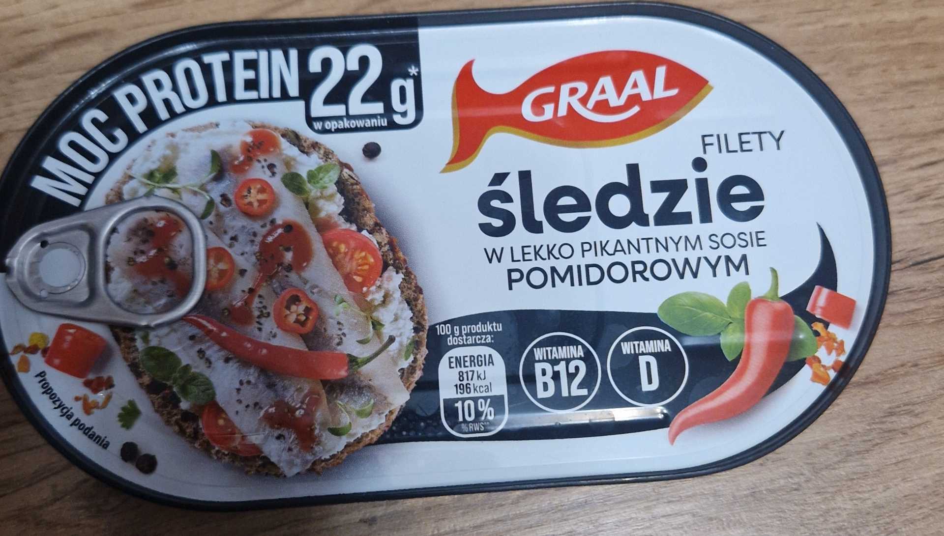 Śledzie w sosie pomidorowym