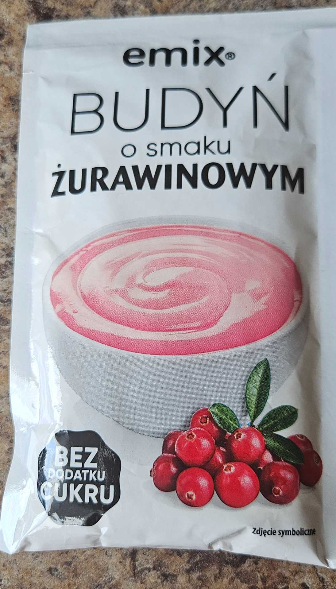 Budyń żurawinowy